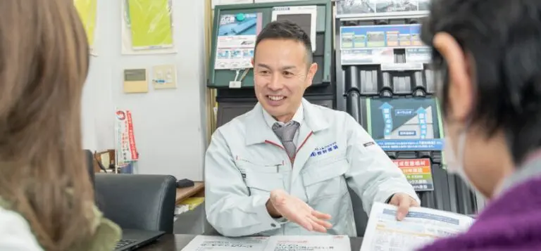 お客様と打ち合わせ中の様子